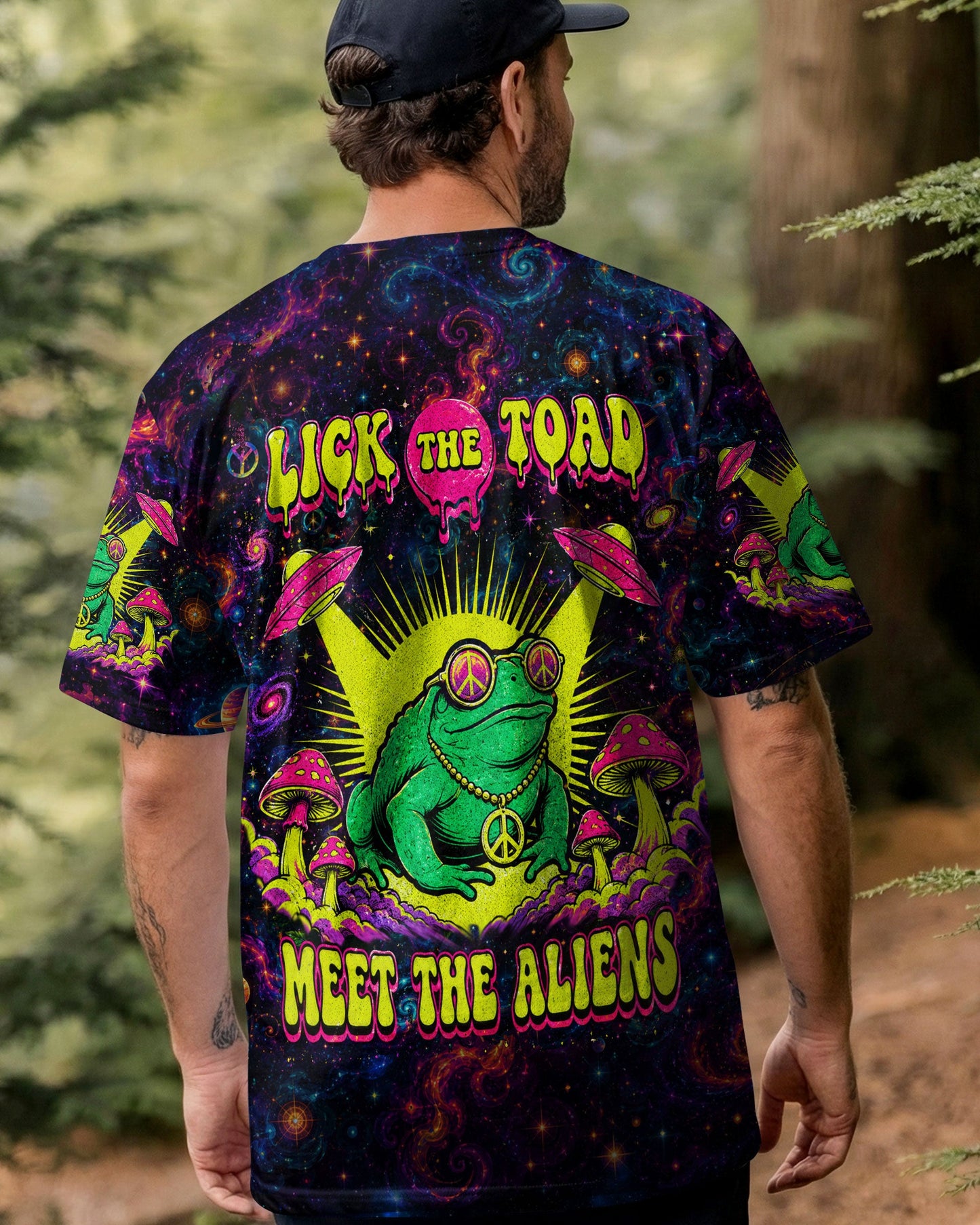 LICK THE TOAD MEET THE ALIENS ALL OVER PRINT - TLTW2905261