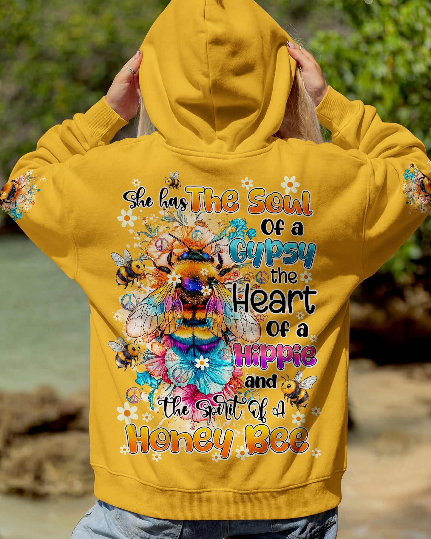 SPIRIT OF A HONEY BEE ALL OVER PRINT - TY0605261