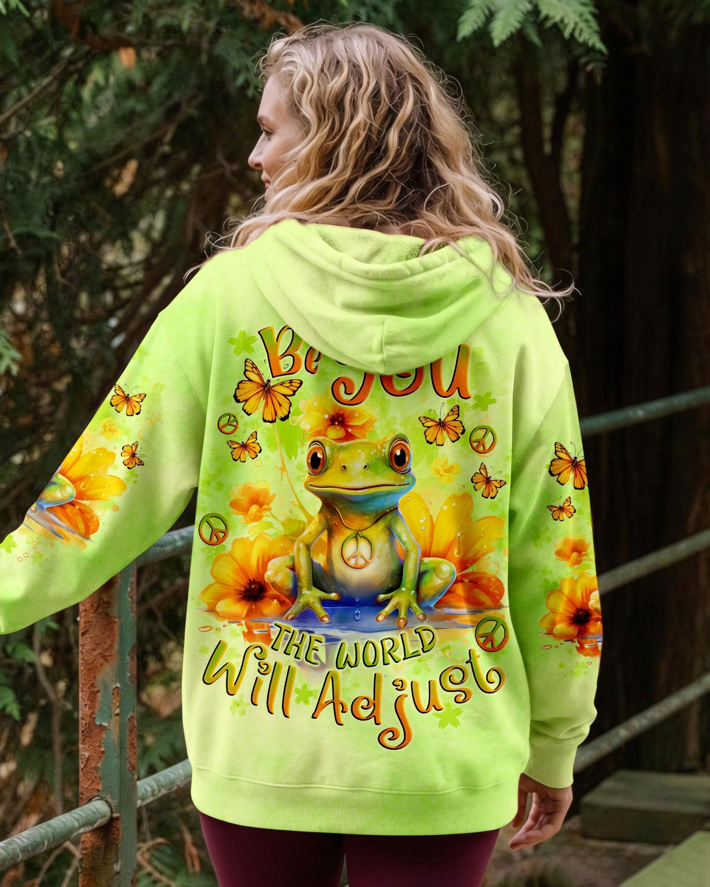 BE YOU THE WORLD WILL ADJUST FROG ALL OVER PRINT - TLNO2909231