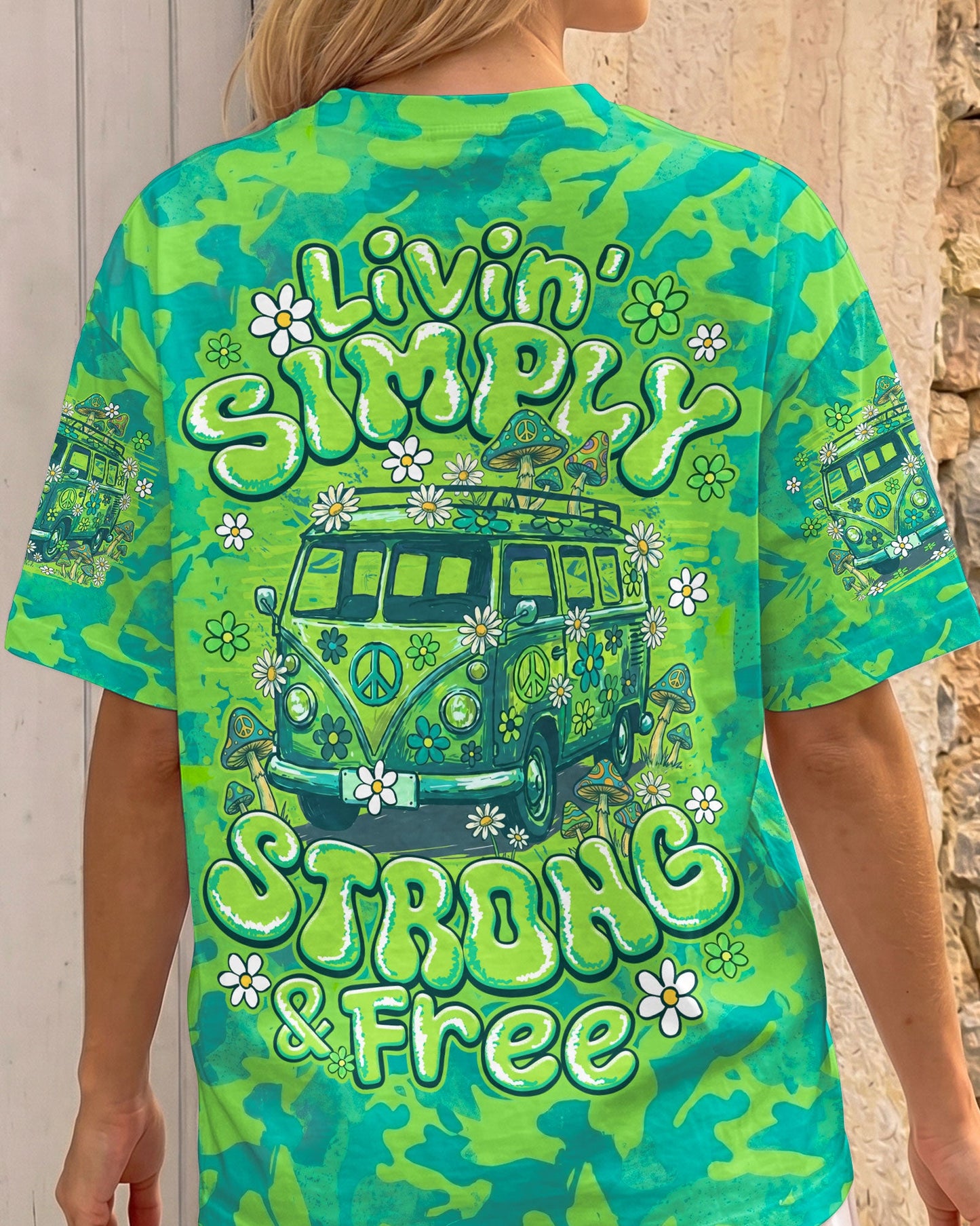 LIVING SIMPLY STRONG AND FREE ALL OVER PRINT - TY2606266