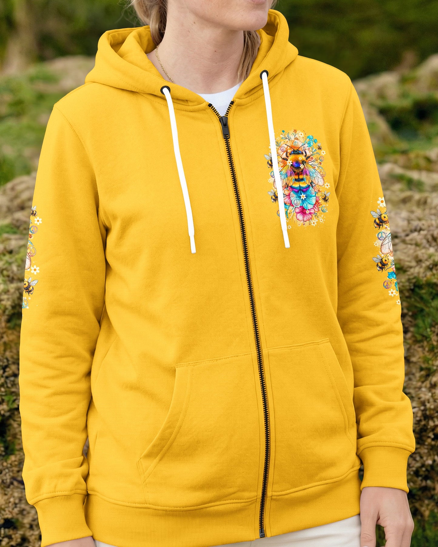 SPIRIT OF A HONEY BEE ALL OVER PRINT - TY0605261