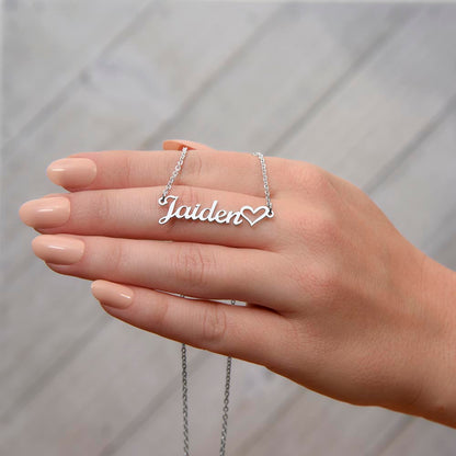 Personalized Mom Heart Name Necklace