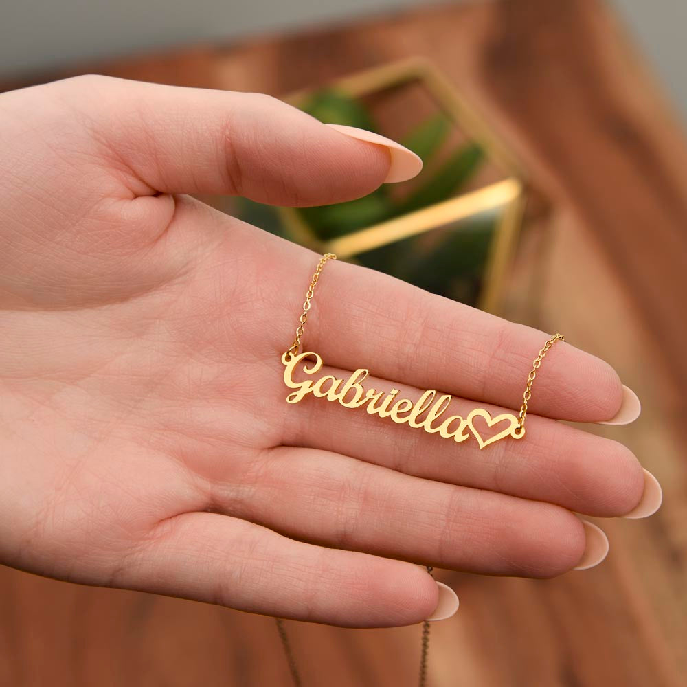 Personalized Mom Heart Name Necklace