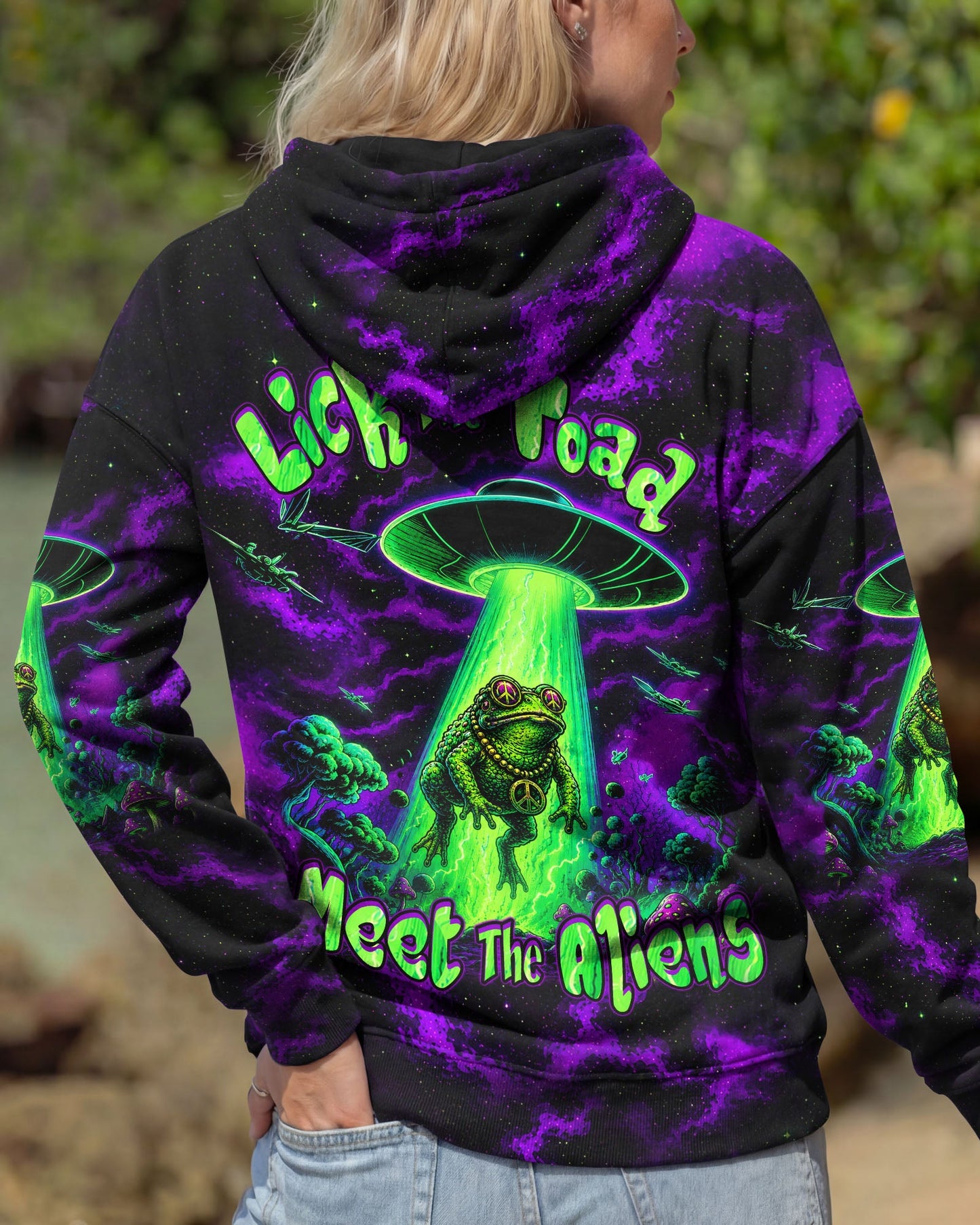 LICK THE TOAD MEET THE ALIENS ALL OVER PRINT   - TLHN2606262