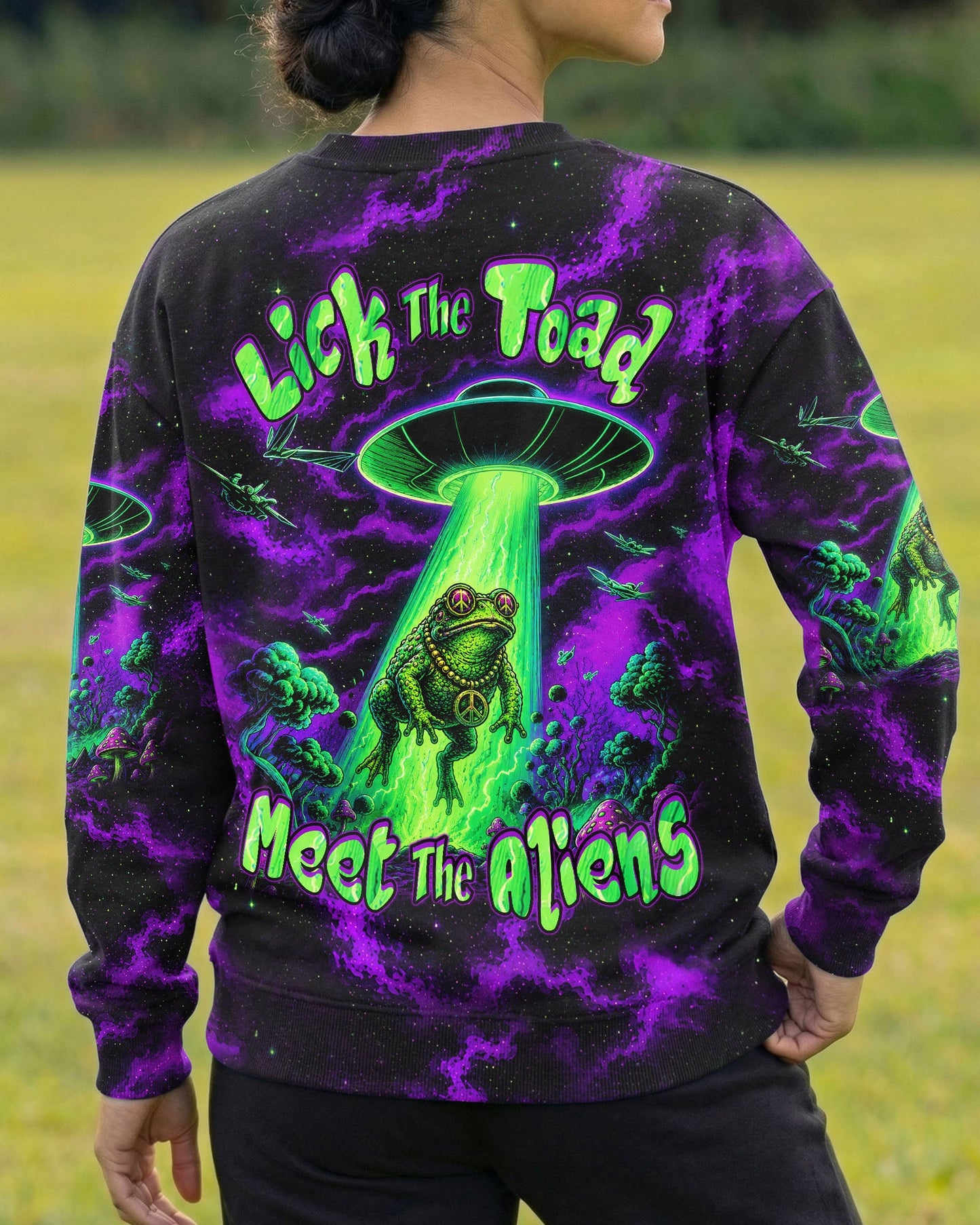 LICK THE TOAD MEET THE ALIENS ALL OVER PRINT   - TLHN2606262