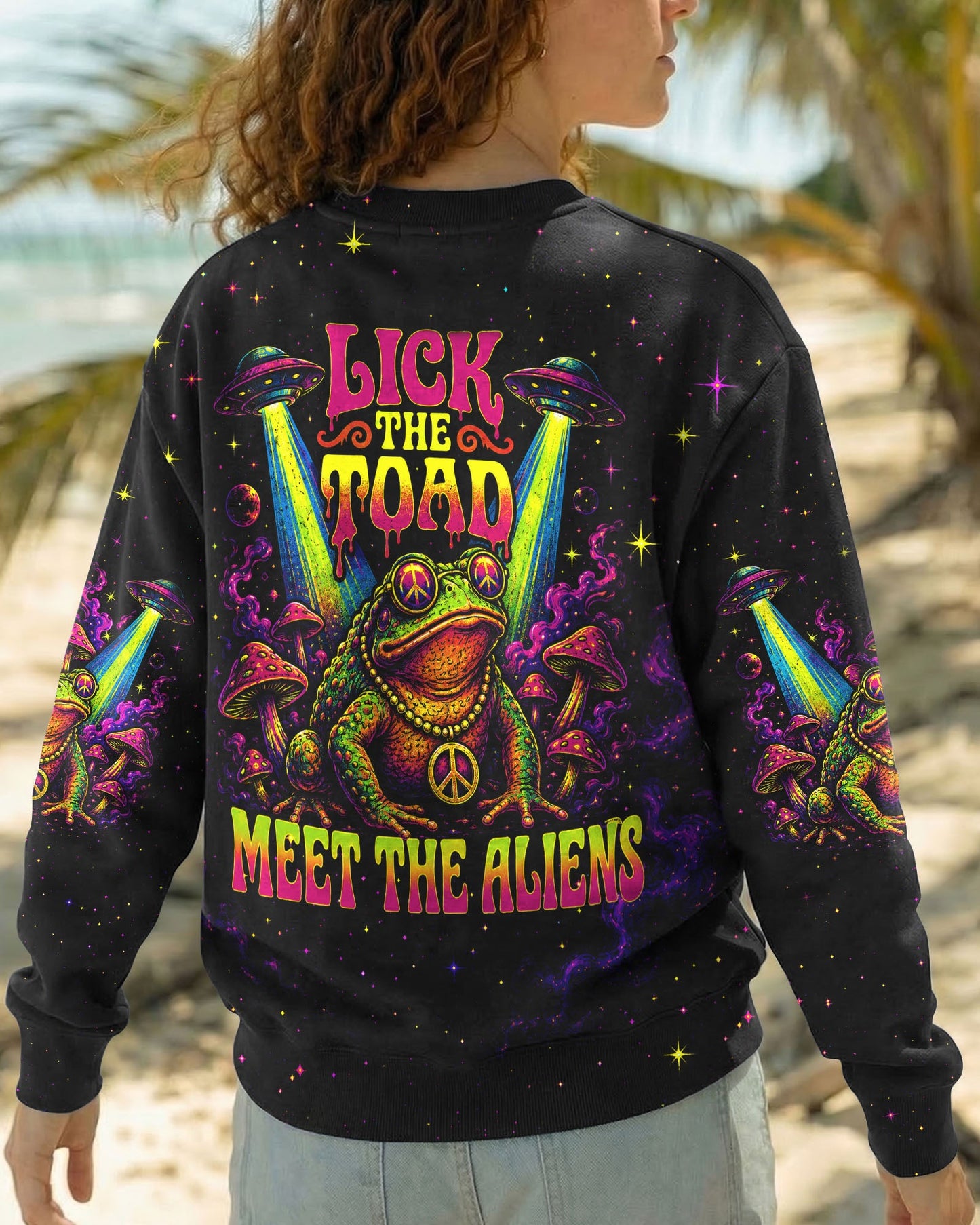 LICK THE TOAD MEET THE ALIENS ALL OVER PRINT   - TLHN3006261
