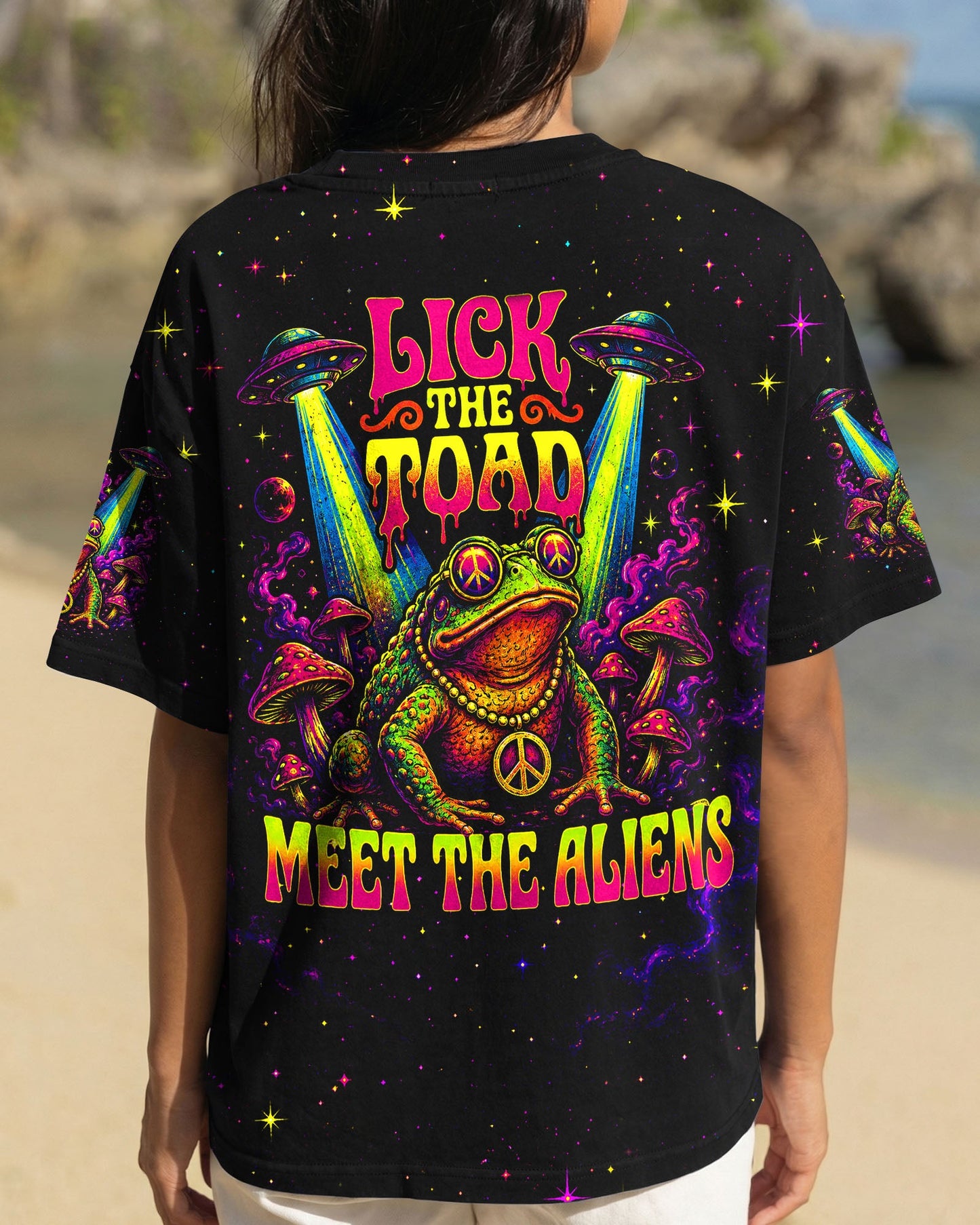 LICK THE TOAD MEET THE ALIENS ALL OVER PRINT   - TLHN3006261