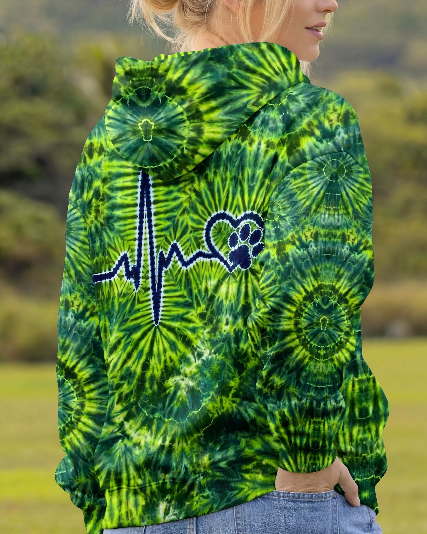 HEARTBEAT PAW PRINT BURST ALL OVER PRINT  - TLTW1506264