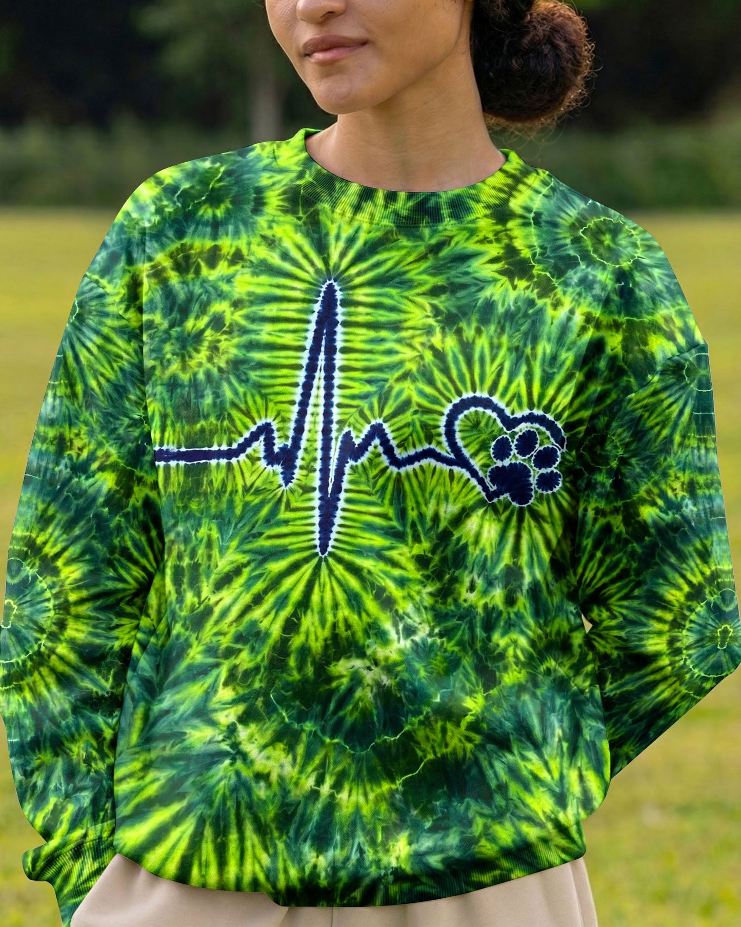 HEARTBEAT PAW PRINT BURST ALL OVER PRINT  - TLTW1506264