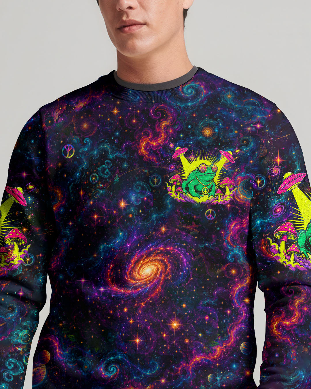 LICK THE TOAD MEET THE ALIENS ALL OVER PRINT - TLTW2905261