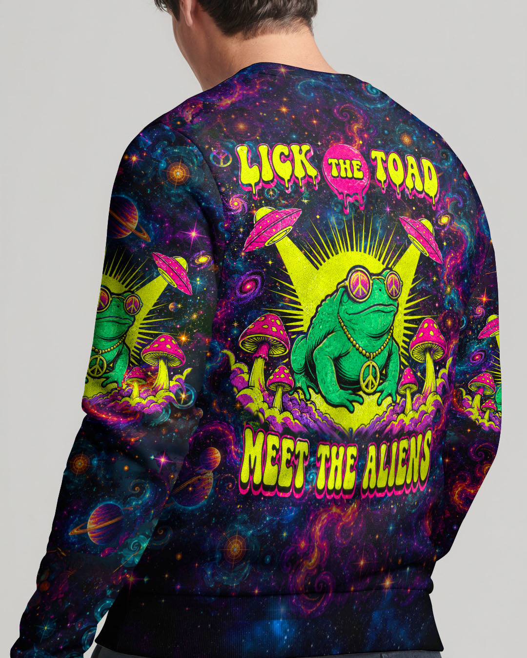 LICK THE TOAD MEET THE ALIENS ALL OVER PRINT - TLTW2905261