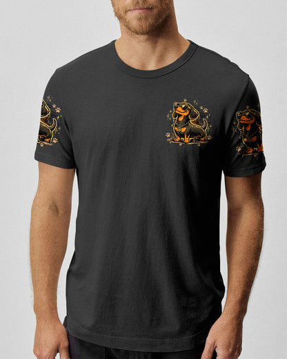 MY DACHSHUND THINKS HE'S THE BOSS DOG ALL OVER PRINT - TY1805262