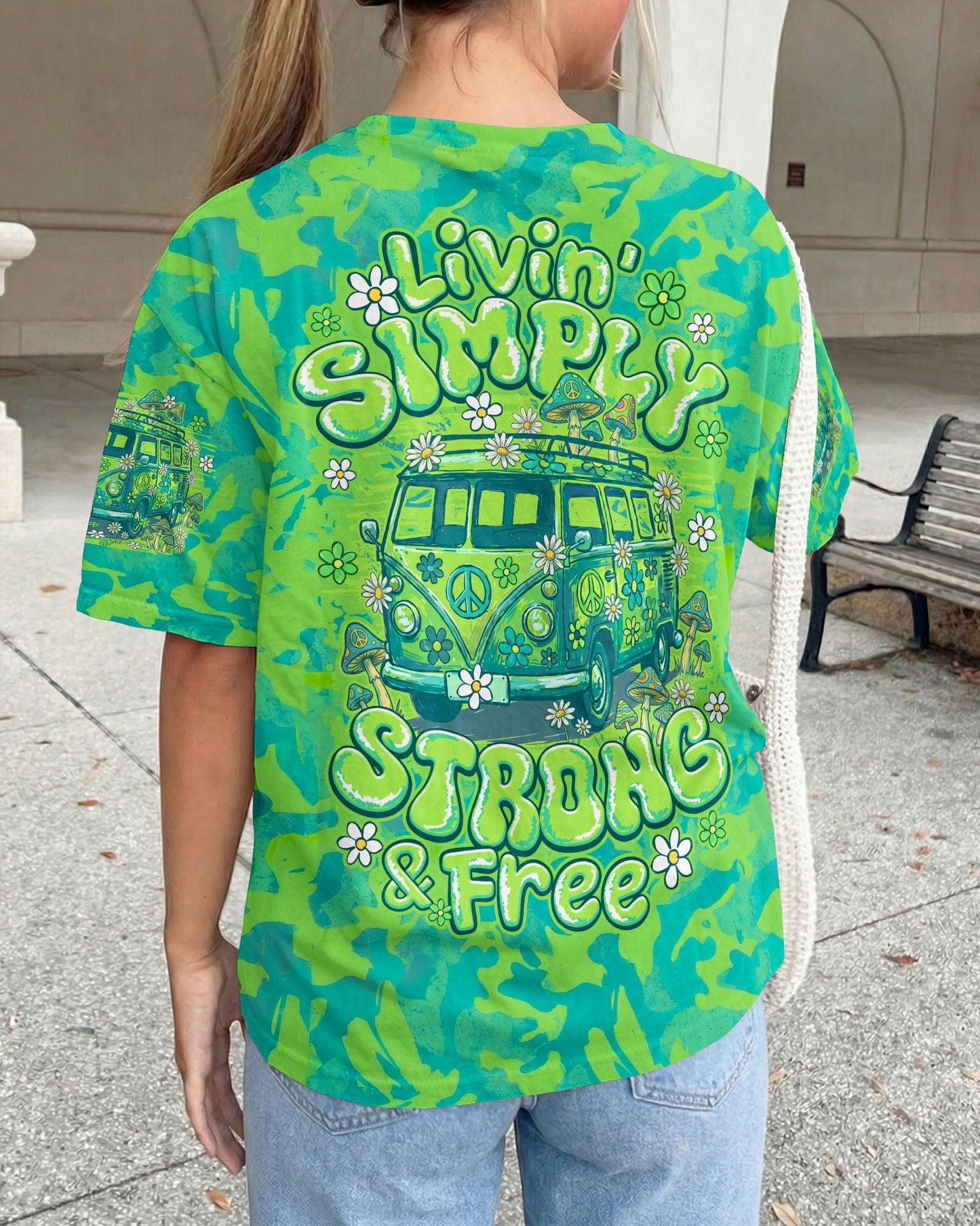 LIVING SIMPLY STRONG AND FREE ALL OVER PRINT - TY2606266