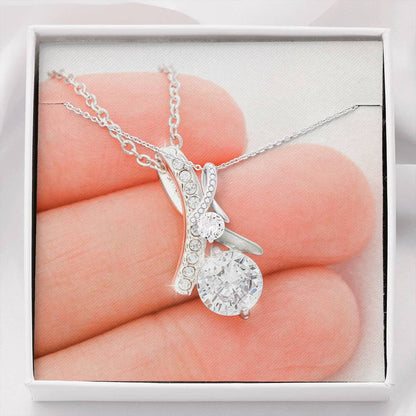 To My Mom Alluring Beauty Necklace