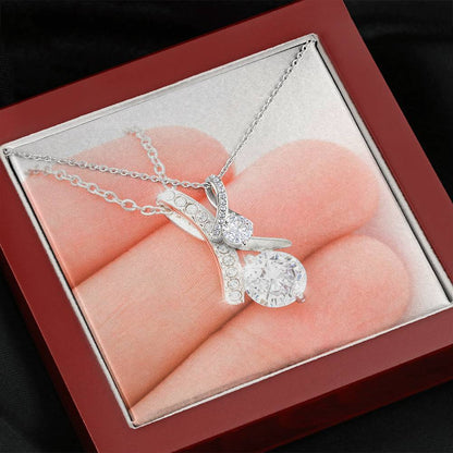 To My Mom Alluring Beauty Necklace