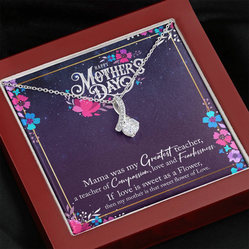 To My Mom Alluring Beauty Necklace